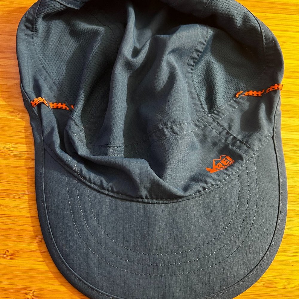 REI Lightweight Running/Trail Cap - One Size; NWOT